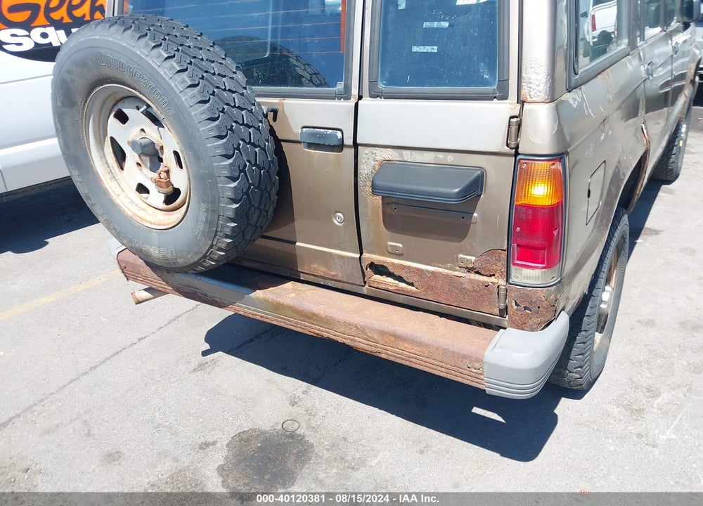 1990 ISUZU TROOPER VIN: LESCH58E8L6900412