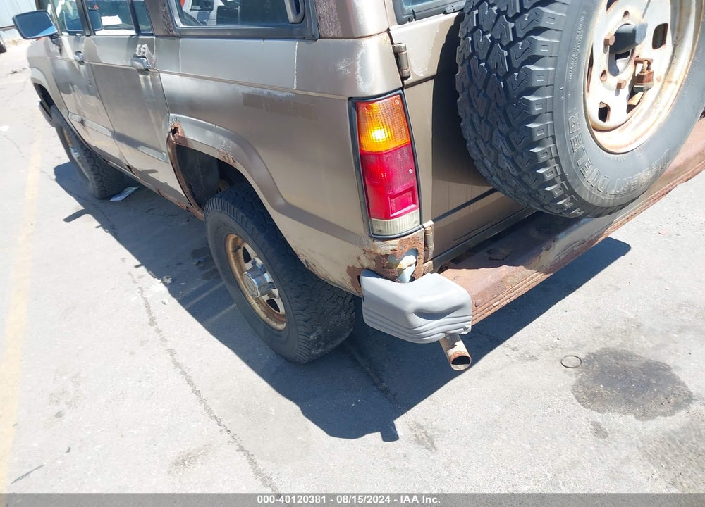 1990 ISUZU TROOPER VIN: LESCH58E8L6900412