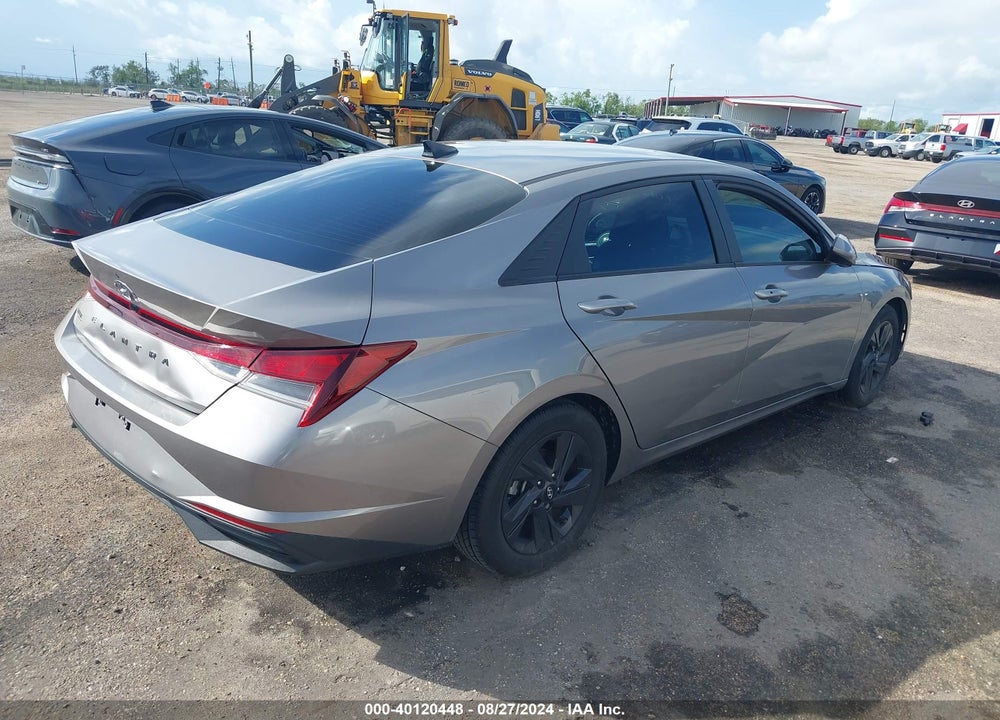 2022 HYUNDAI ELANTRA VIN: KMHLS4AG7NU263012