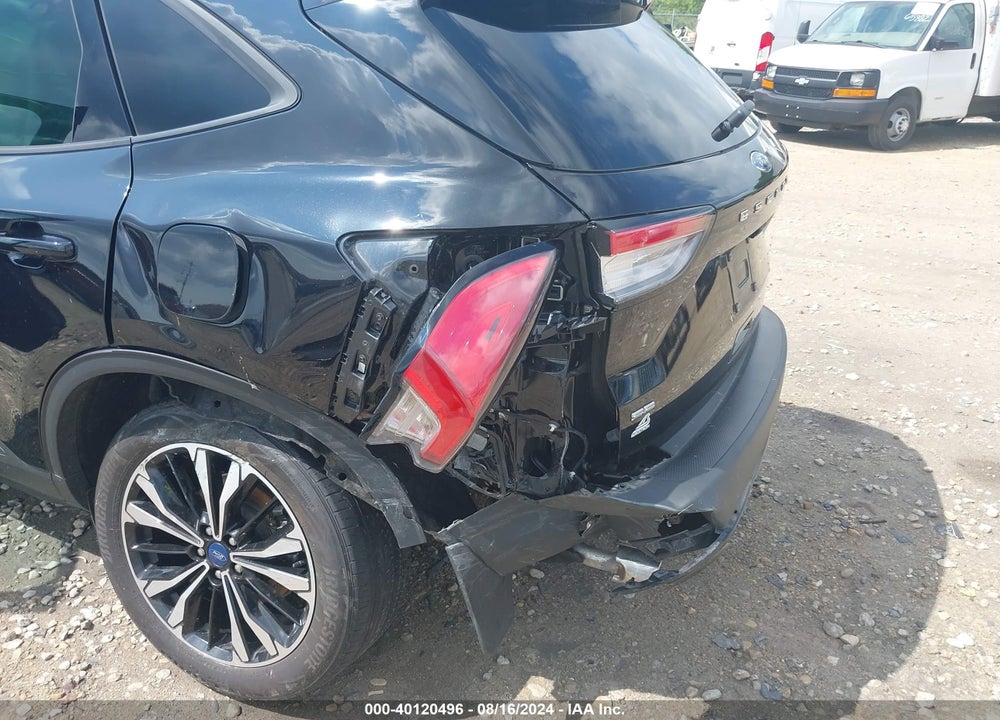 2022 FORD ESCAPE VIN: 1FMCU9G62NUB21835