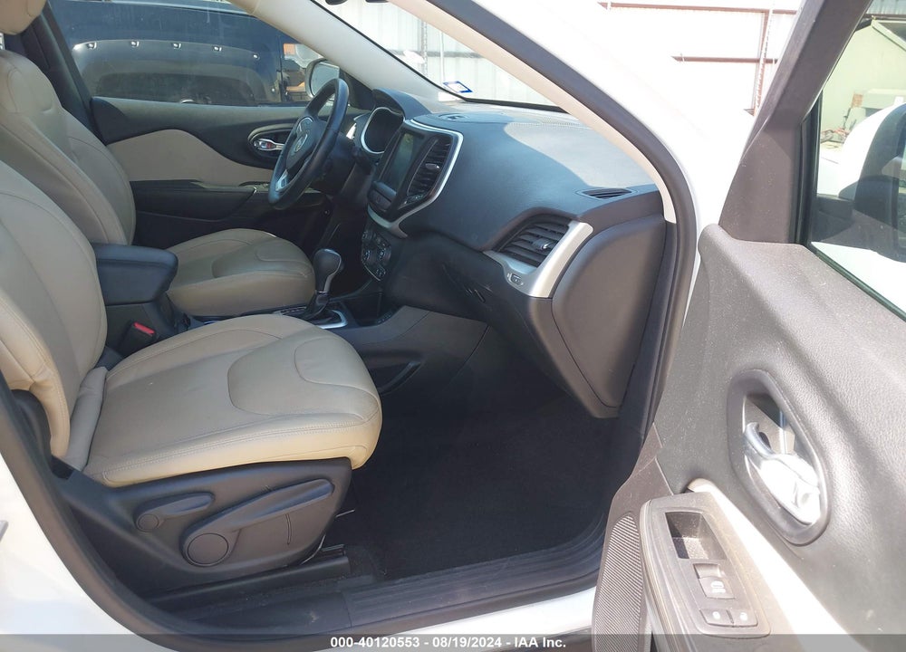 2016 JEEP CHEROKEE LATITUDE VIN: 1C4PJLCS3GW159452