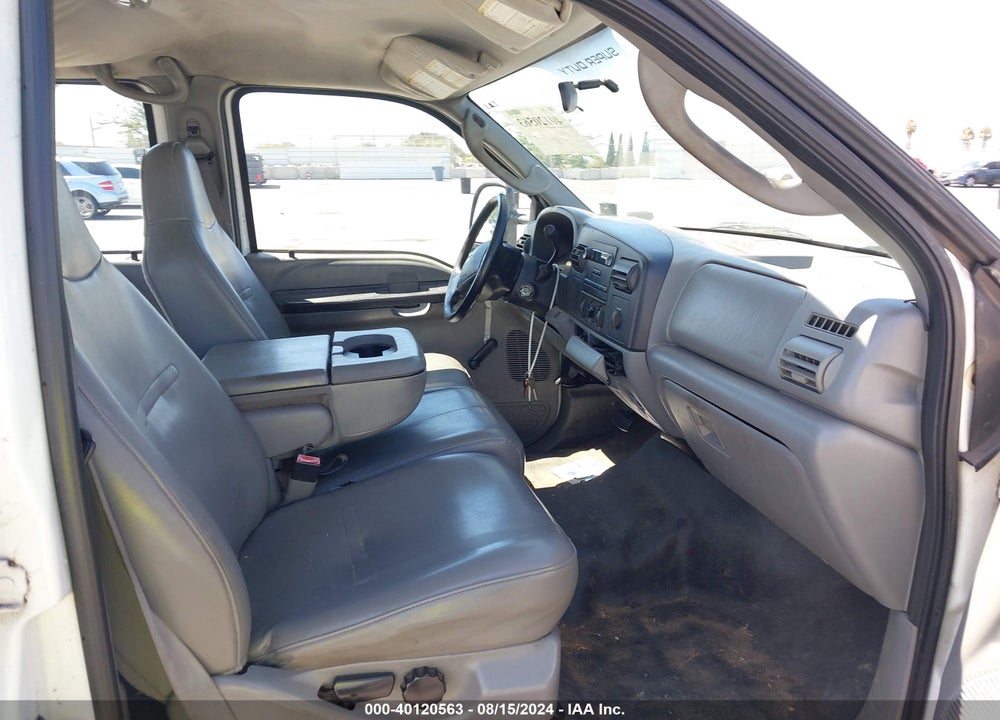 2005 FORD F-350 LARIAT/XL/XLT VIN: 1FTWW30P35EC61477