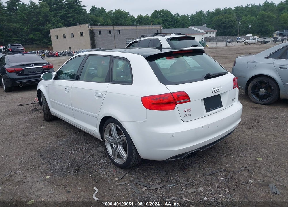 2013 AUDI A3 2.0T PREMIUM VIN: WAUMFAFM2DA034065
