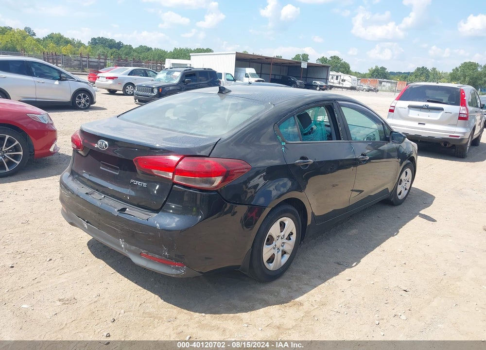 2017 KIA FORTE LX VIN: 3KPFK4A71HE116981