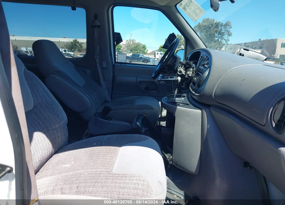 1998 FORD SUPER CLUB WAGON XL/XLT VIN: 1FBSS31S4WHB48669