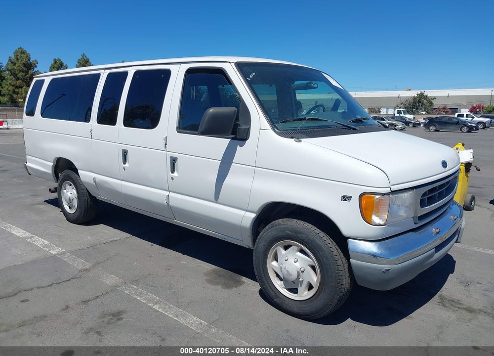 1998 FORD SUPER CLUB WAGON XL/XLT VIN: 1FBSS31S4WHB48669