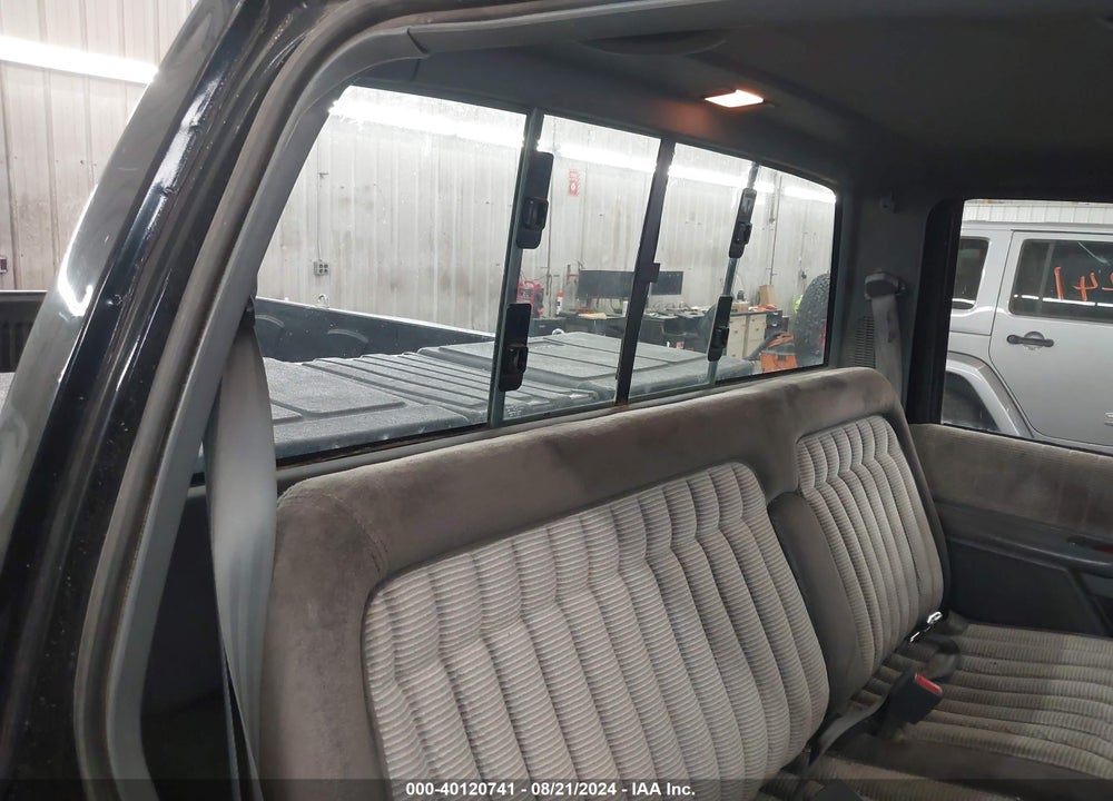 1990 CHEVROLET GMT-400 K1500 VIN: 1GCDK14K1LE232336