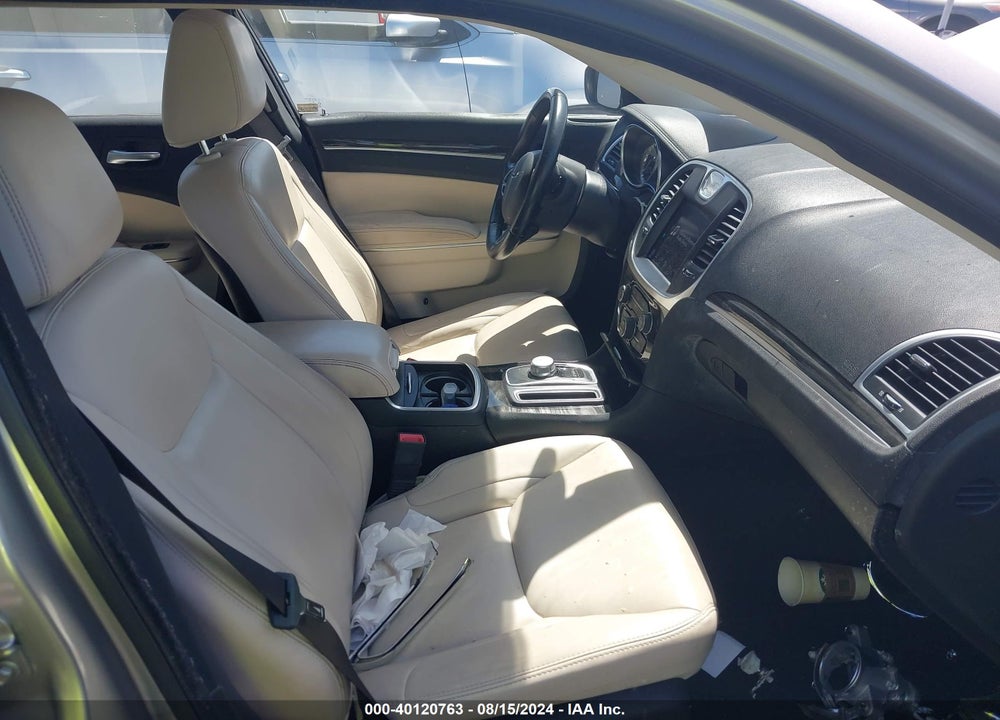 2017 CHRYSLER 300 LIMITED VIN: 2C3CCAAG3HH645940