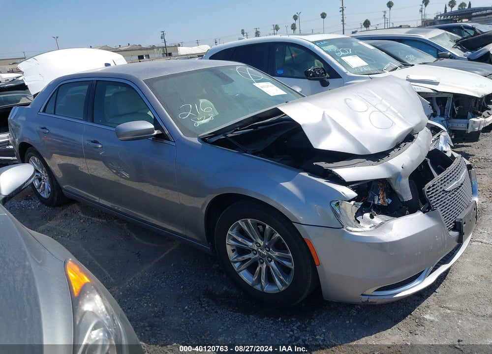 2017 CHRYSLER 300 LIMITED VIN: 2C3CCAAG3HH645940