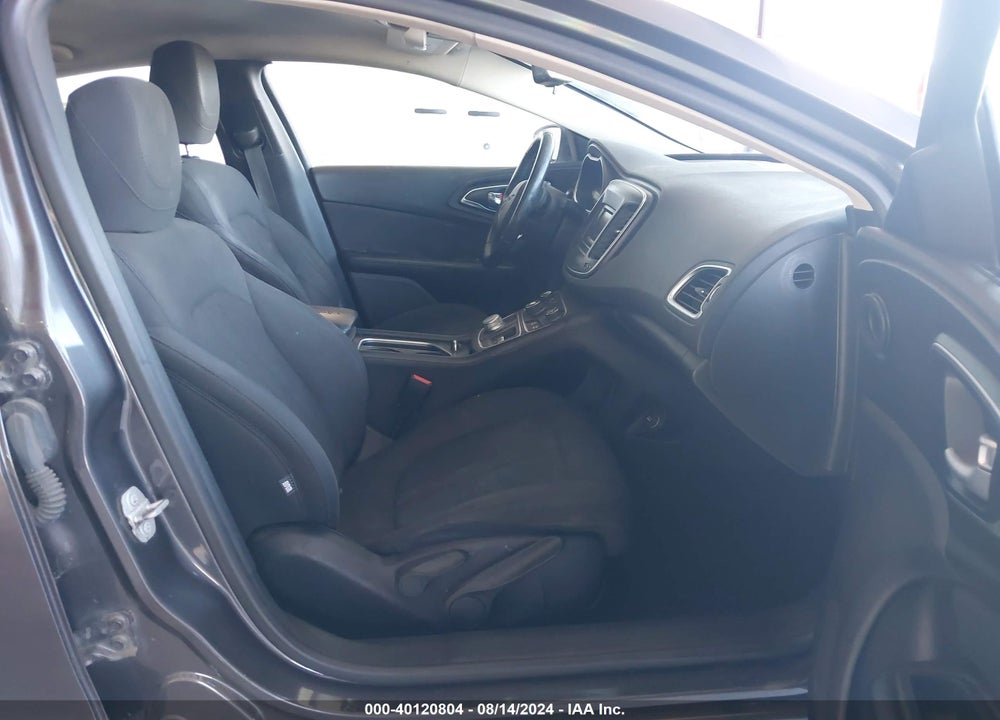 2016 CHRYSLER 200 LIMITED VIN: 1C3CCCAB8GN102802