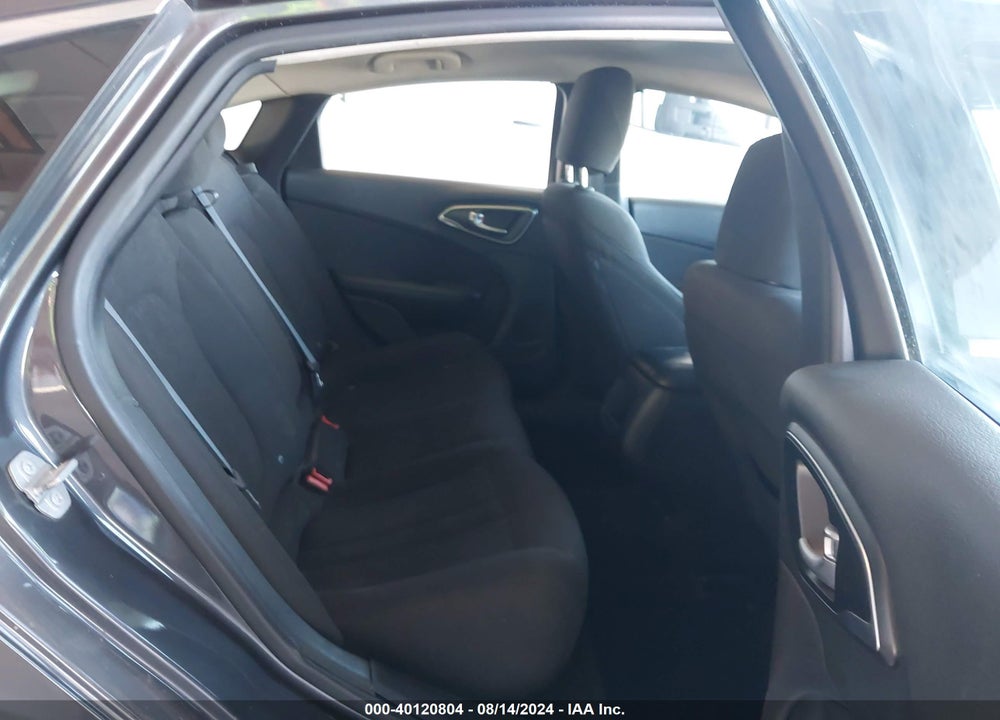 2016 CHRYSLER 200 LIMITED VIN: 1C3CCCAB8GN102802