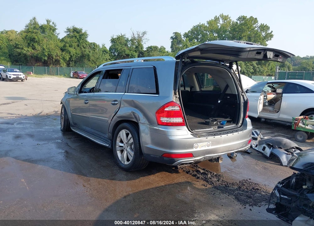 2011 MERCEDES-BENZ GL 450 4MATIC VIN: 4JGBF7BE8BA702178