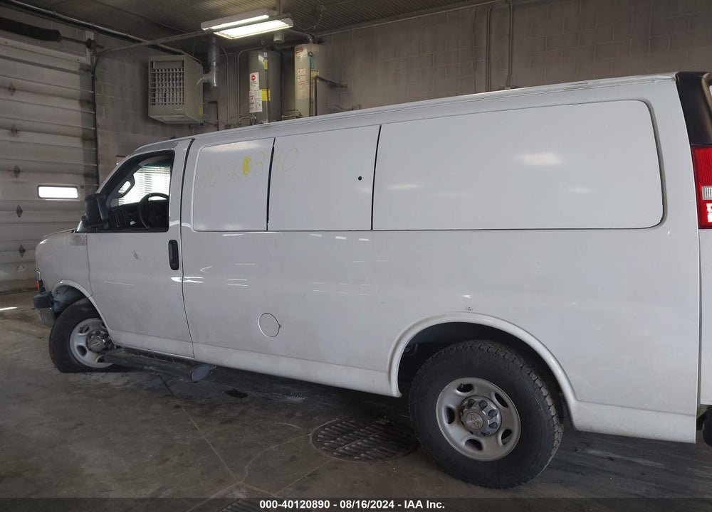 2016 CHEVROLET EXPRESS 2500 LT VIN: 1GBWGFFG6G1255693