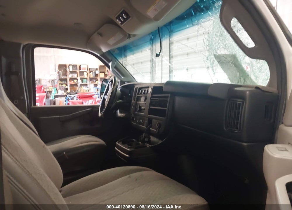 2016 CHEVROLET EXPRESS 2500 LT VIN: 1GBWGFFG6G1255693