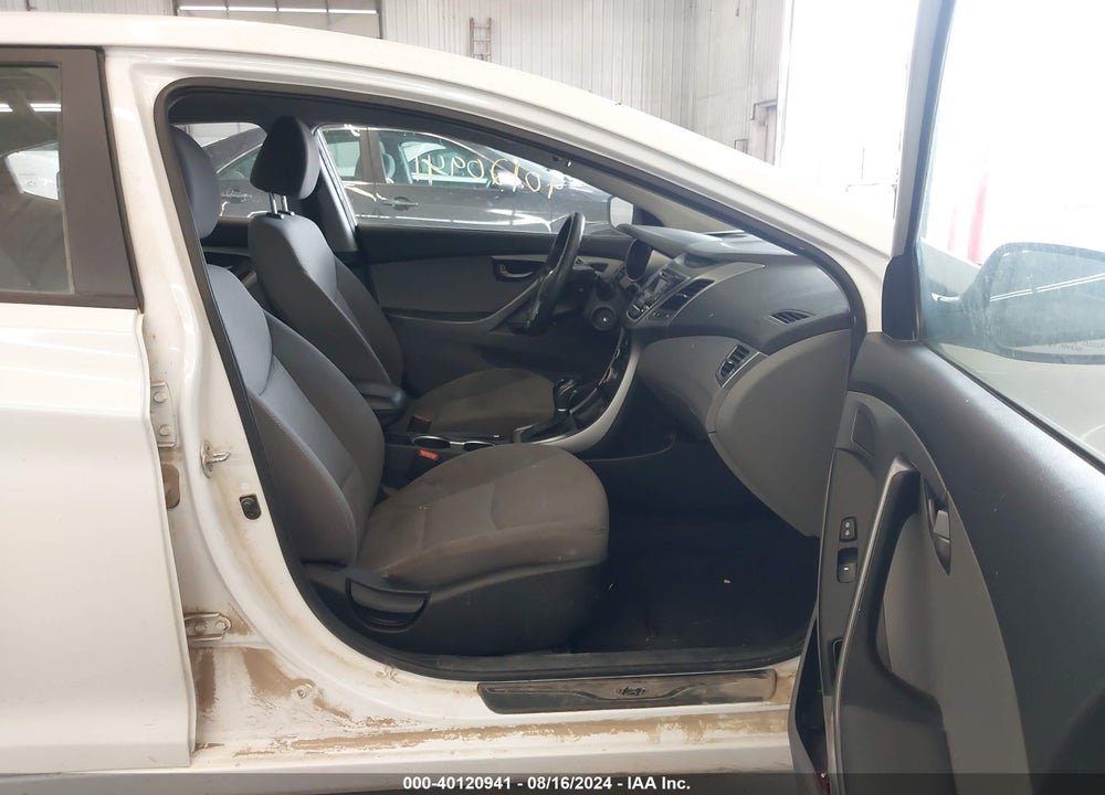 2016 HYUNDAI ELANTRA SE VIN: 5NPDH4AEXGH675203