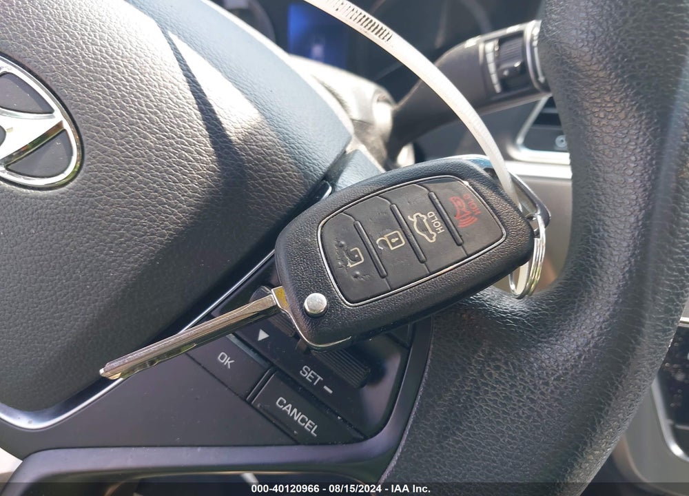 2017 HYUNDAI SONATA VIN: 5NPE24AF9HH595164