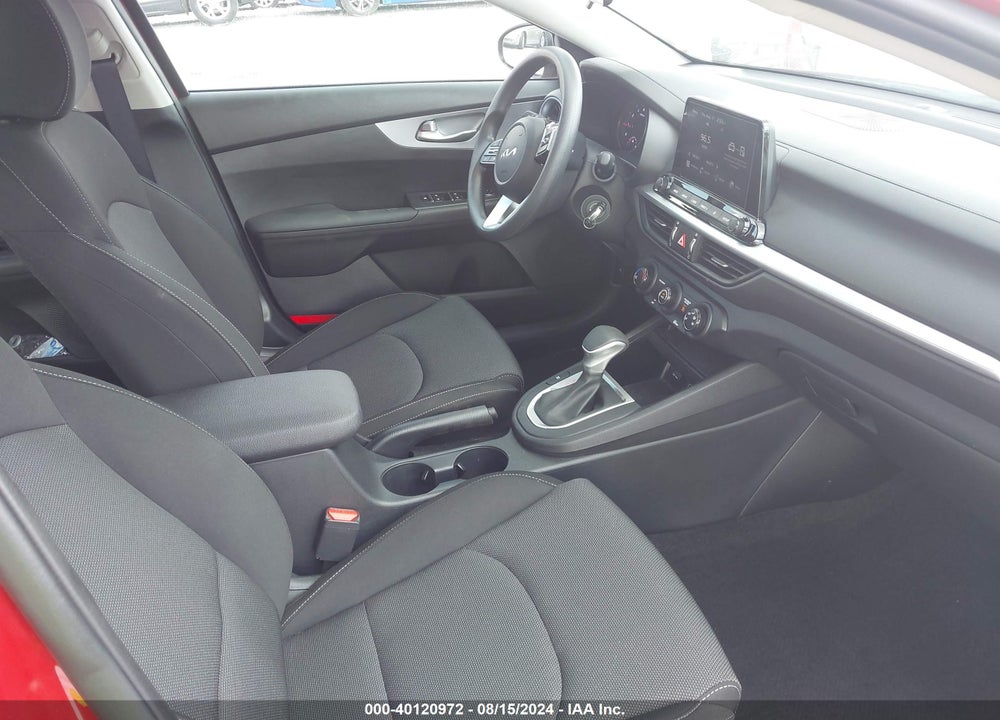 2024 KIA FORTE LXS VIN: 3KPF24AD8RE704268