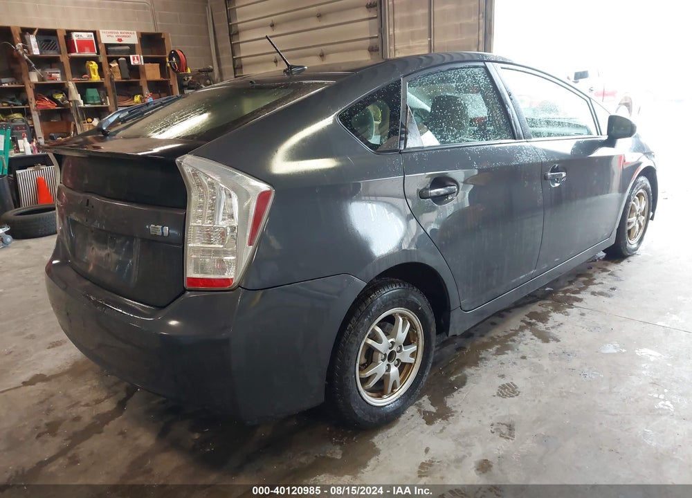 2011 TOYOTA PRIUS VIN: JTDKN3DU2B5332827