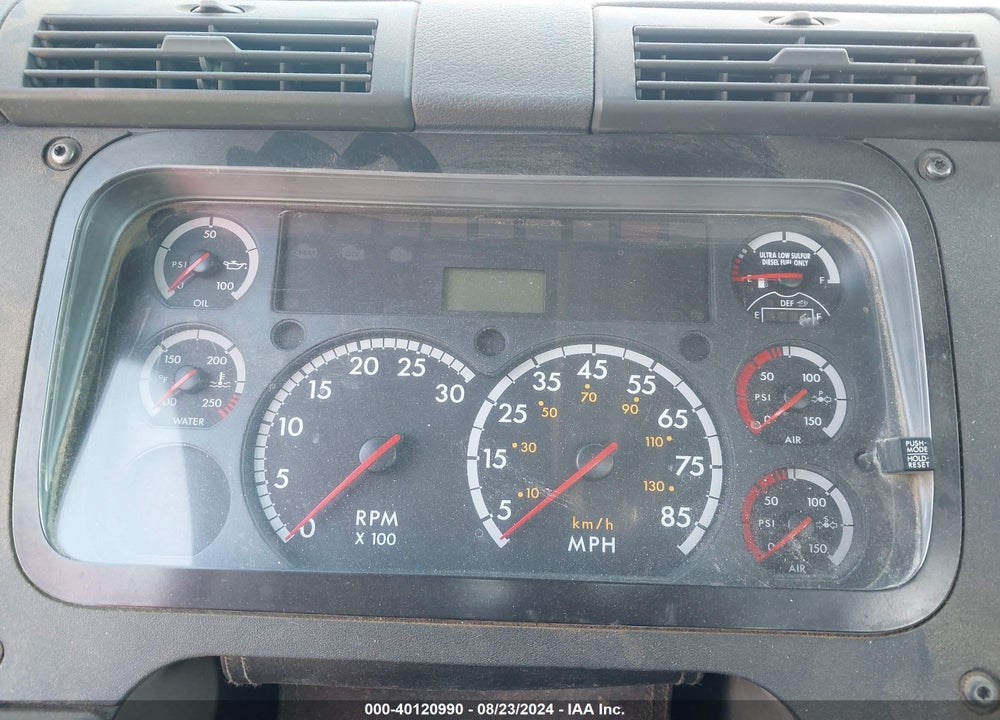 2015 FREIGHTLINER CASCADIA 125 VIN: 3AKBGDDV0FSGR5251