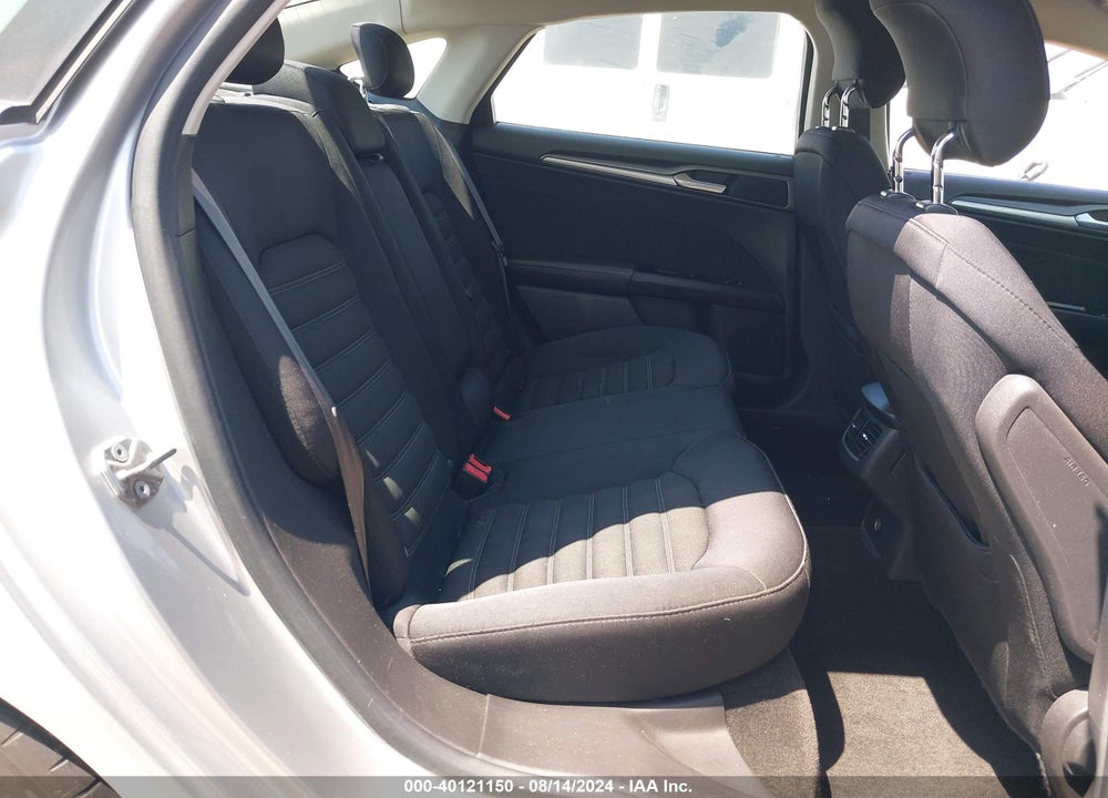 2013 FORD FUSION SE VIN: 3FA6P0HR6DR350138