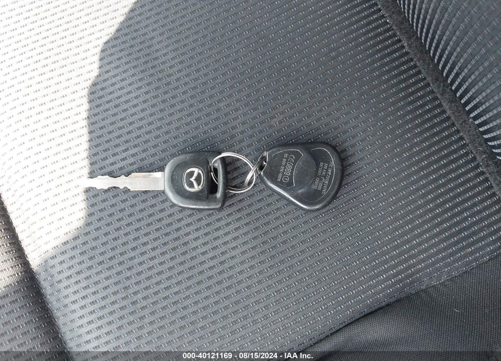 2010 MAZDA 3 I SPORT VIN: JM1BL1SG0A1342379