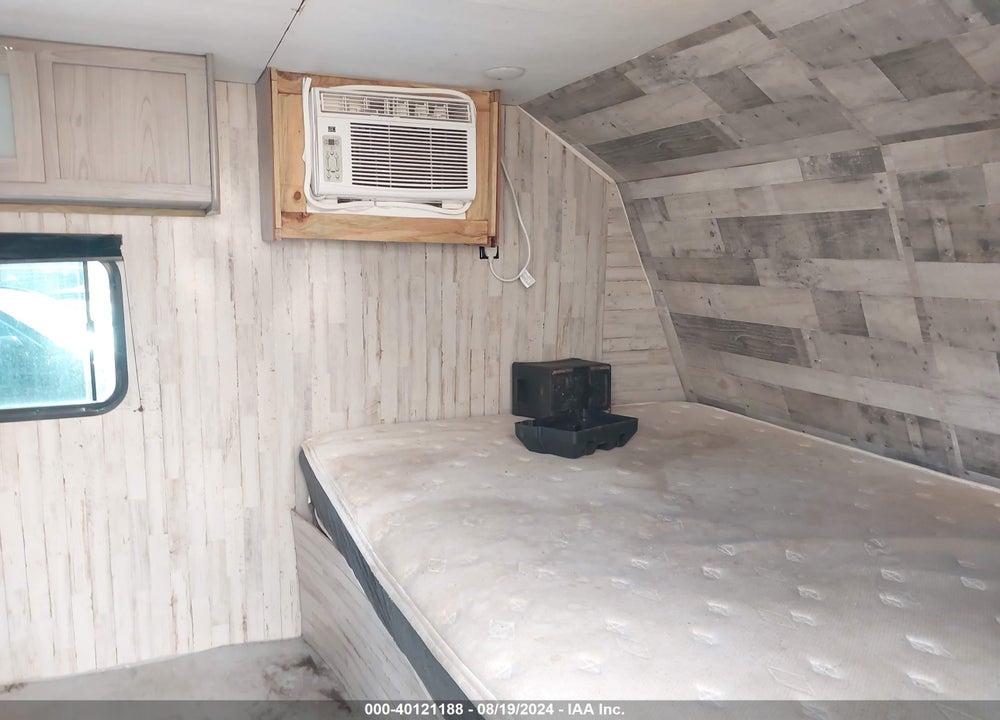 2022 COLEMAN OTHER VIN: 4YDTCMG18NJ944945