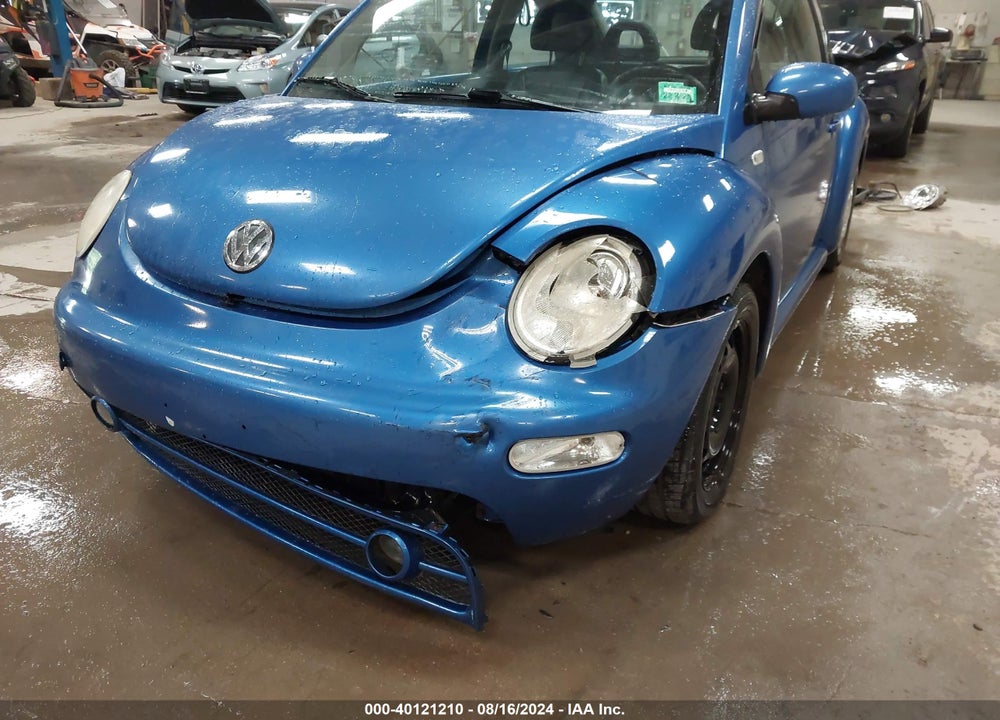 2001 VOLKSWAGEN NEW BEETLE GLX VIN: 3VWDD21CX1M424369