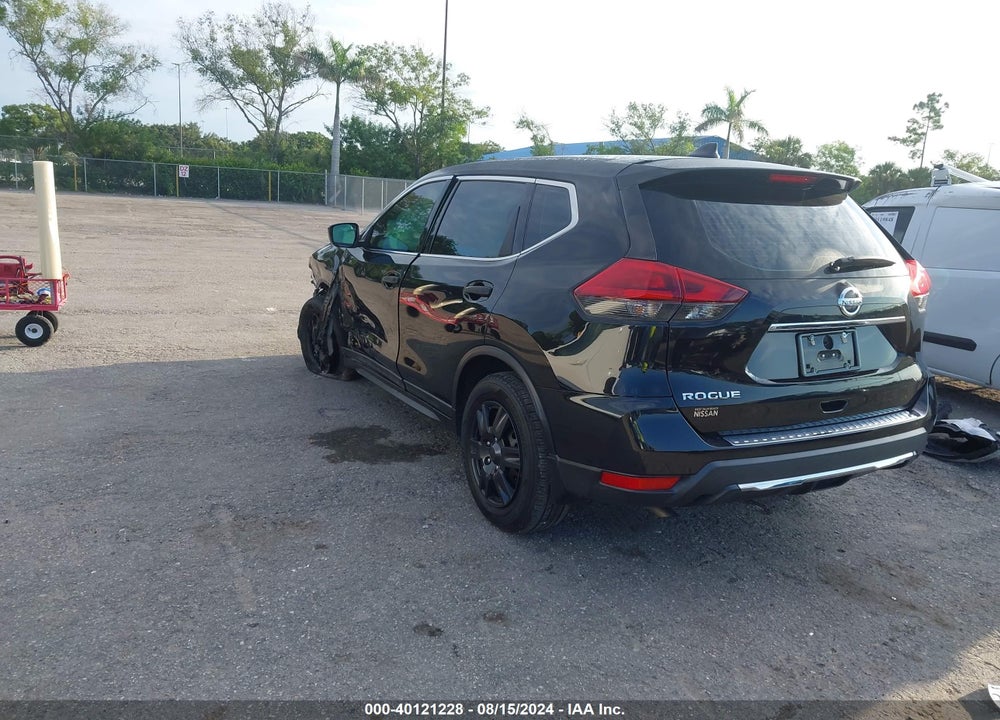 2018 NISSAN ROGUE S VIN: 5N1AT2MTXJC766258