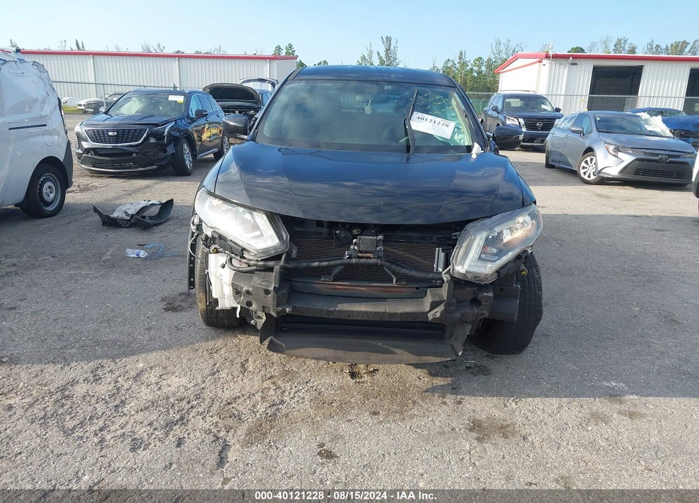 2018 NISSAN ROGUE S VIN: 5N1AT2MTXJC766258