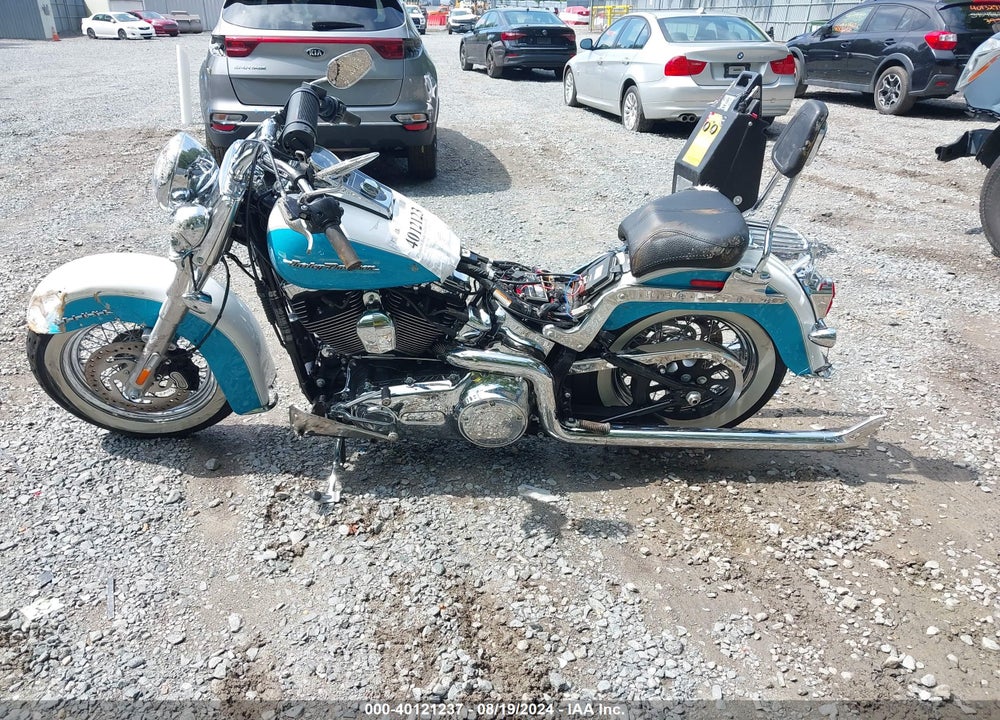 2017 HARLEY-DAVIDSON FLSTN SOFTAIL DELUXE VIN: 1HD1JDV15HB032337