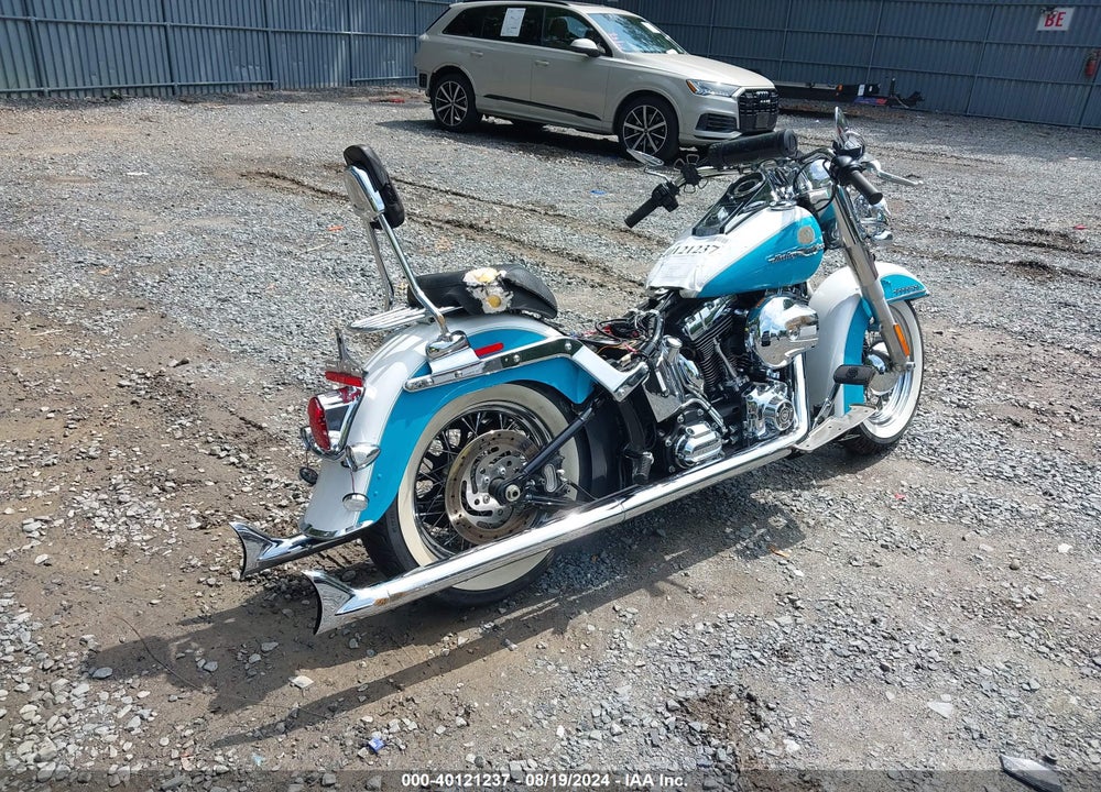 2017 HARLEY-DAVIDSON FLSTN SOFTAIL DELUXE VIN: 1HD1JDV15HB032337