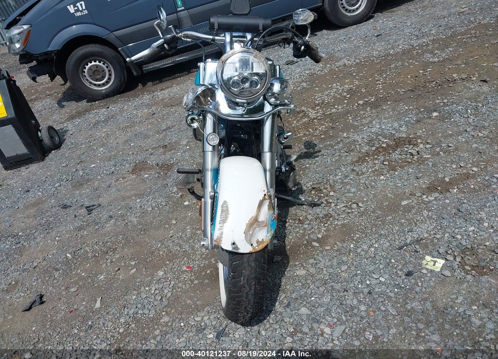 2017 HARLEY-DAVIDSON FLSTN SOFTAIL DELUXE VIN: 1HD1JDV15HB032337