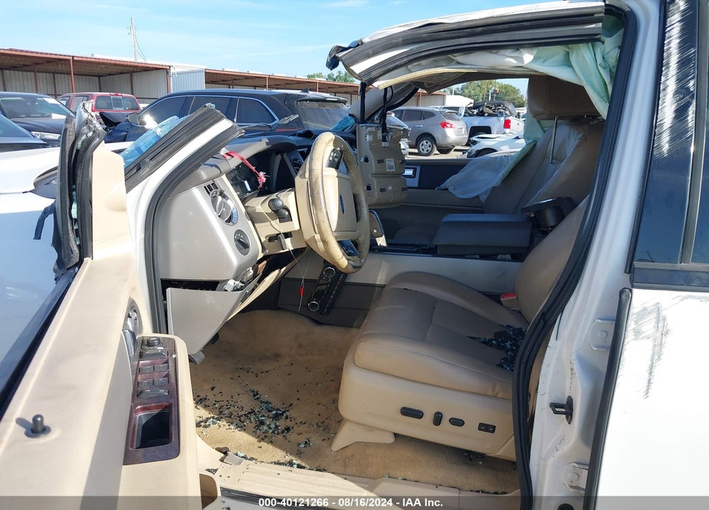 2011 FORD EXPEDITION XLT VIN: 1FMJU1H57BEF57178