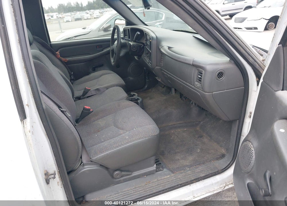 2003 GMC SIERRA 1500 WORK TRUCK VIN: 1GTEC14X23Z268106