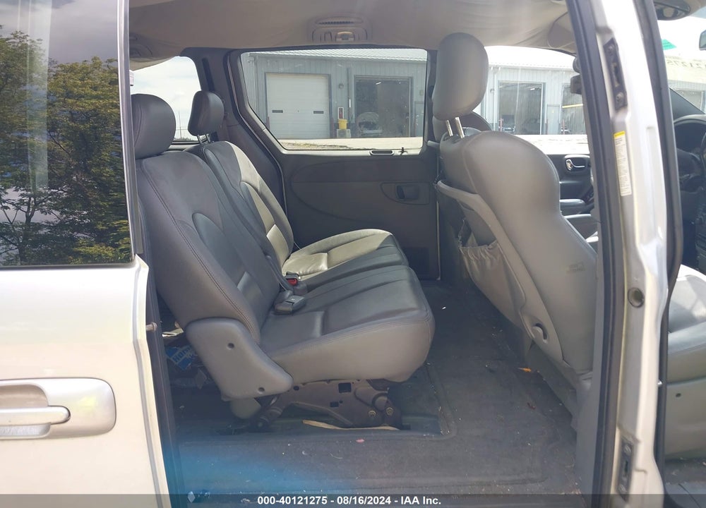 2004 CHRYSLER TOWN & COUNTRY LIMITED VIN: 2C8GP64L84R620123
