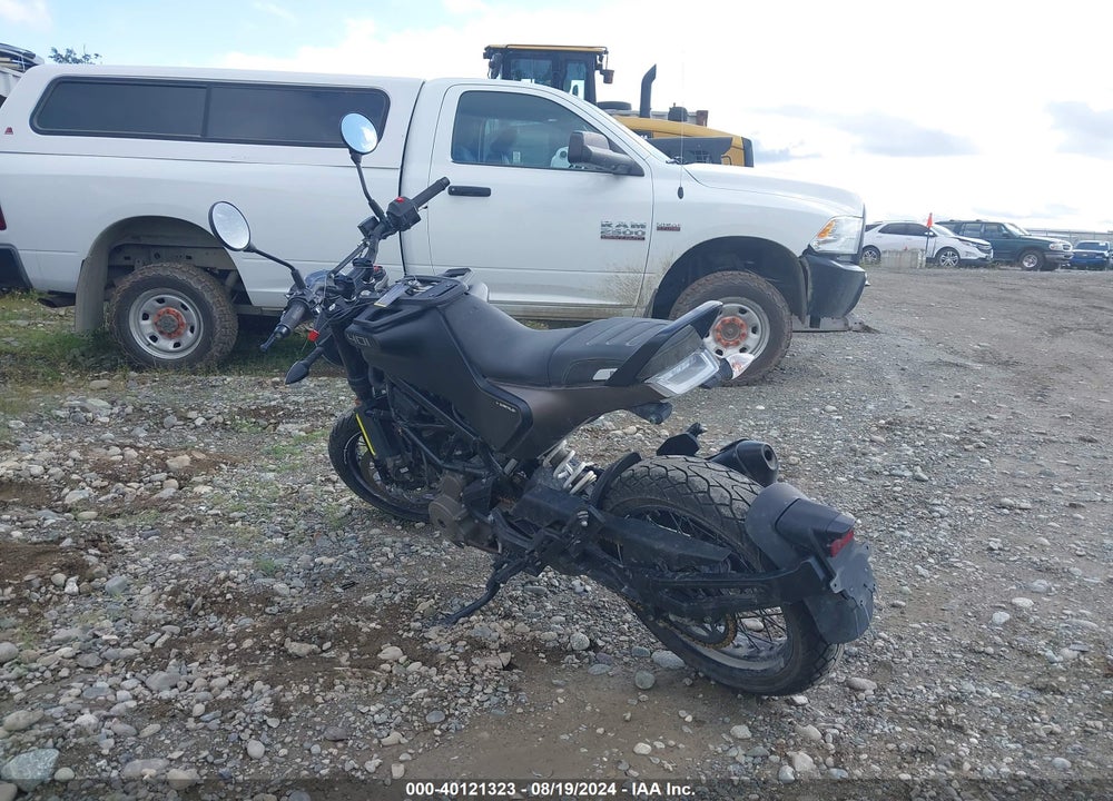 2022 HUSQVARNA VITPILEN 401/SVARTPILEN 401 VIN: MD2JUJ403NC206146