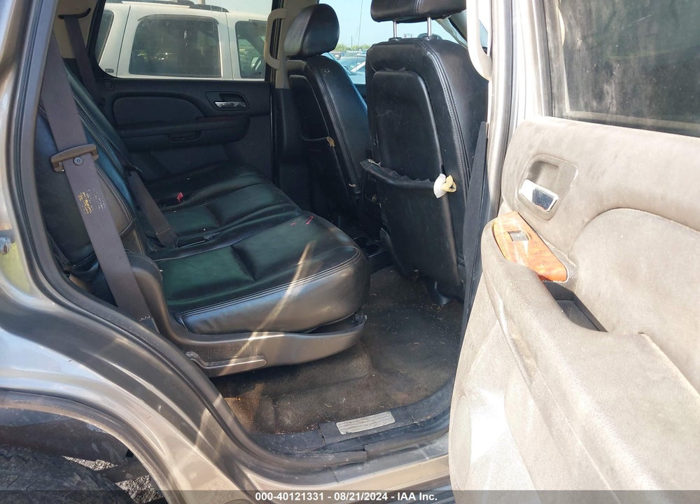 2007 CHEVROLET TAHOE LT VIN: 1GNFC13047R233699