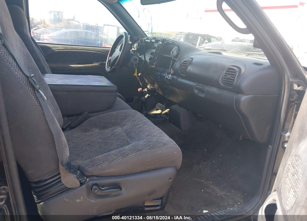 2001 DODGE RAM 2500 ST VIN: 1B7KF23ZX1J526712