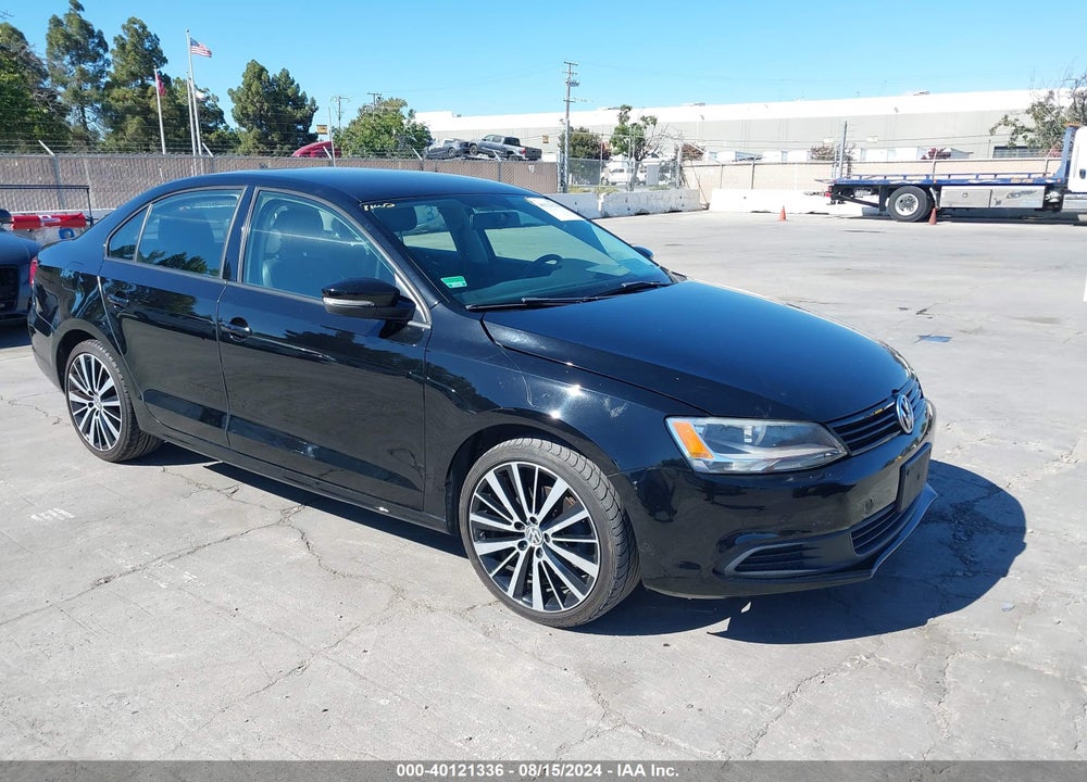 2014 VOLKSWAGEN JETTA 1.8T SE VIN: 3VWD17AJ7EM410990