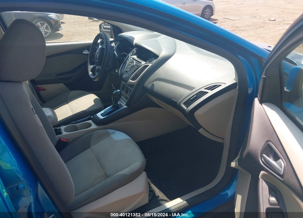 2014 FORD FOCUS SE VIN: 1FADP3K24EL297797