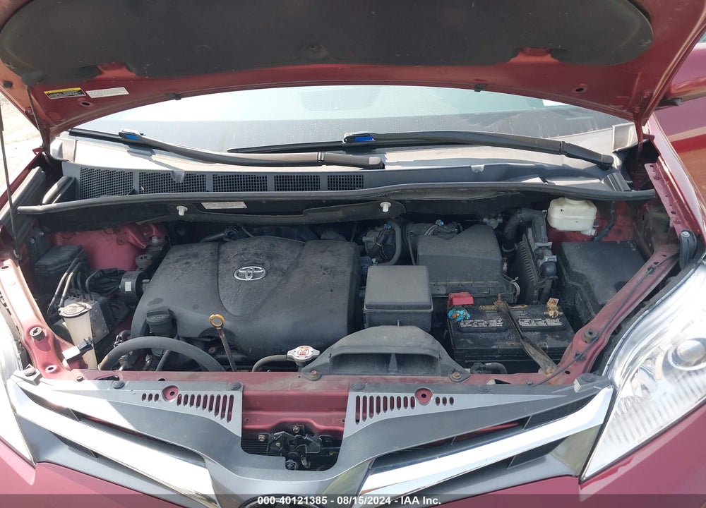 2019 TOYOTA SIENNA XLE VIN: 5TDDZ3DC4KS221839