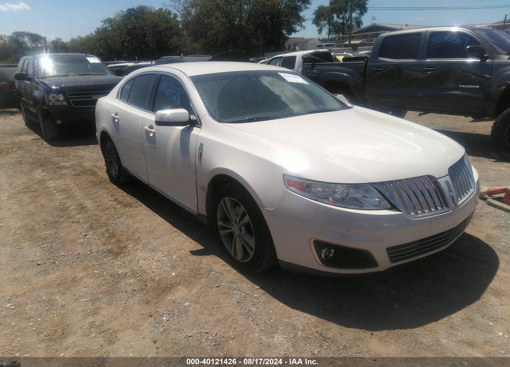 2009 LINCOLN MKS VIN: 1LNHM93R89G611318