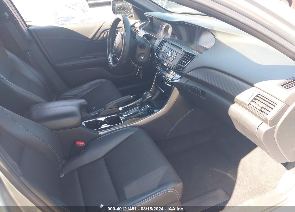 2017 HONDA ACCORD VIN: 1HGCR2F55HA224454