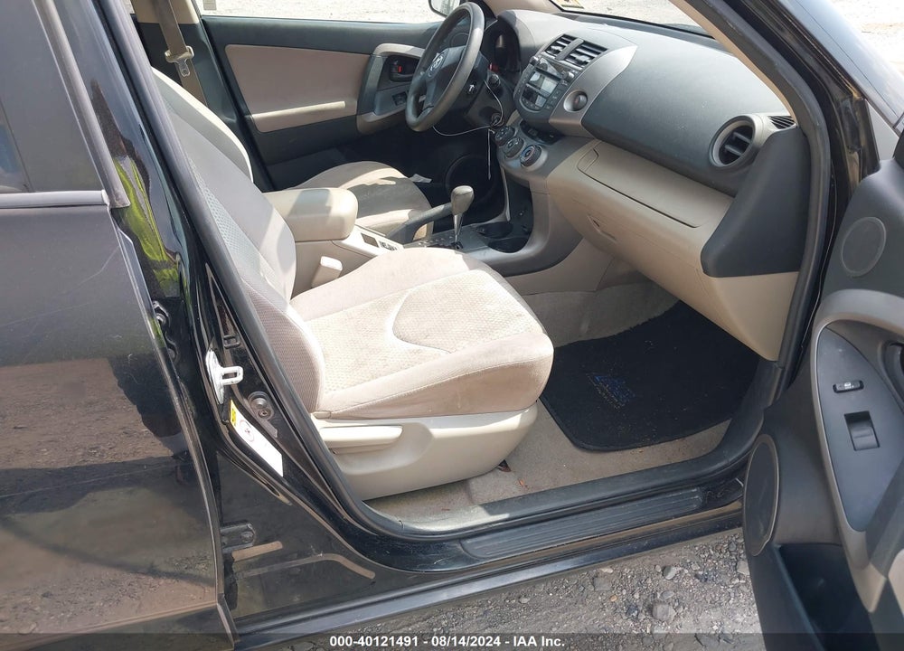 2006 TOYOTA RAV4 VIN: JTMBD35V565028083