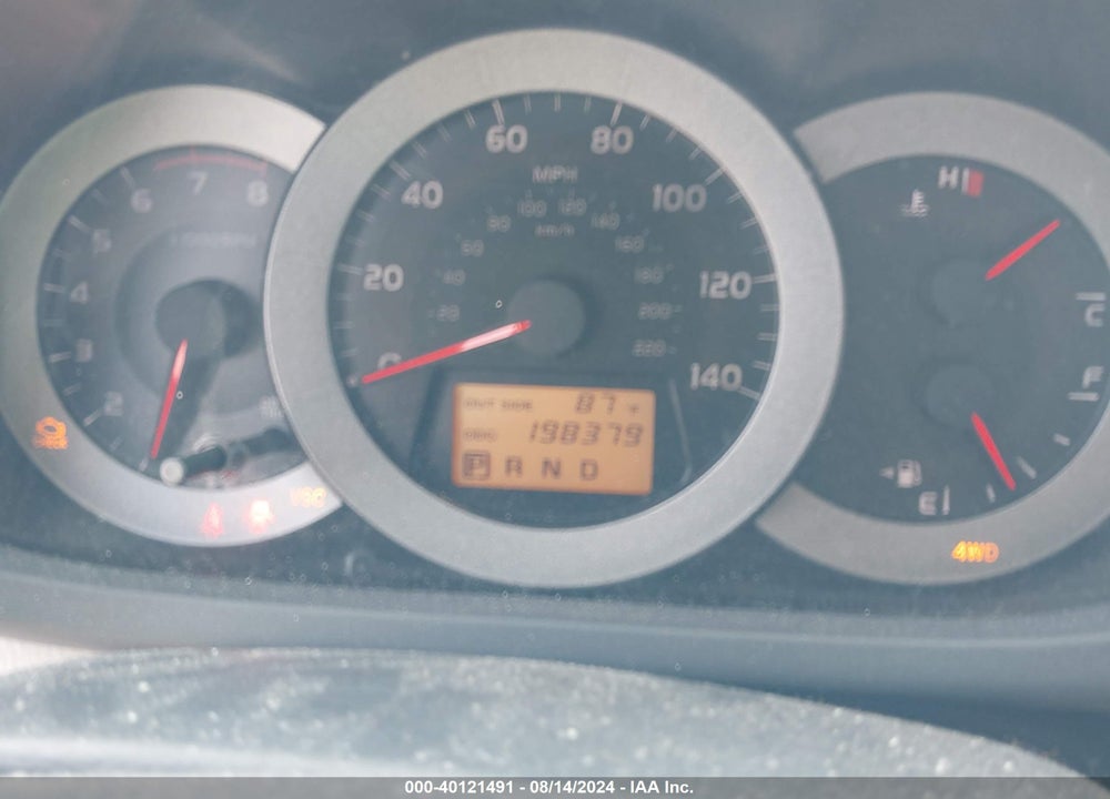 2006 TOYOTA RAV4 VIN: JTMBD35V565028083
