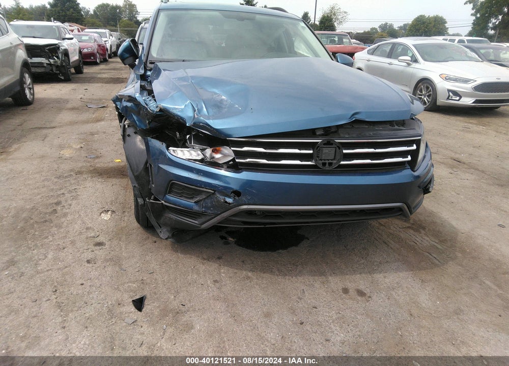 2019 VOLKSWAGEN TIGUAN 2.0T SE/2.0T SEL/2.0T SEL R-LINE/2.0T SEL R-LINE BLACK VIN: 3VV2B7AX1KM083625