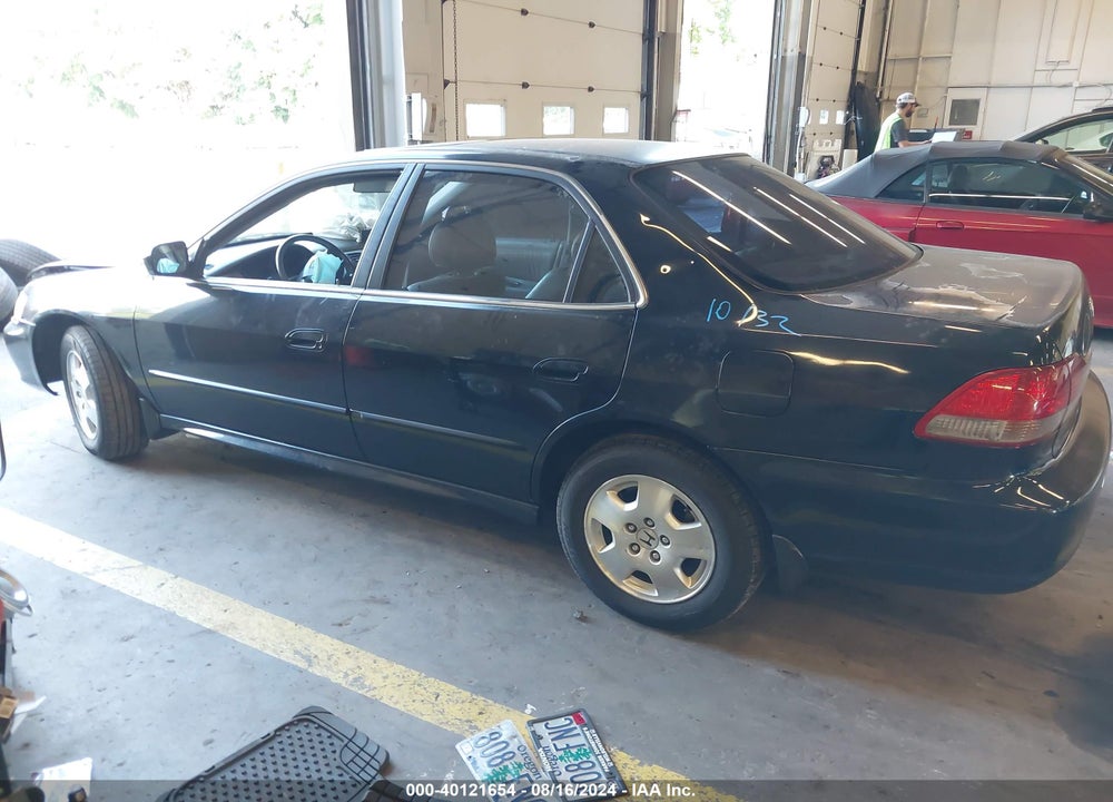 2002 HONDA ACCORD 3.0 EX VIN: 1HGCG16532A055350