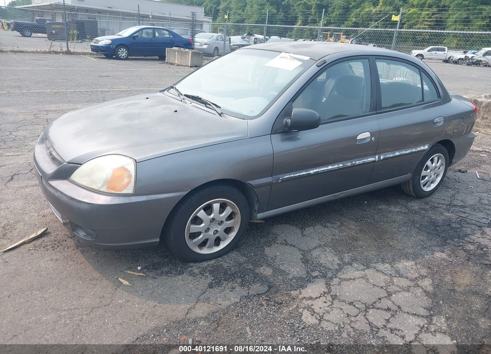 2003 KIA RIO VIN: KNADC125136246092