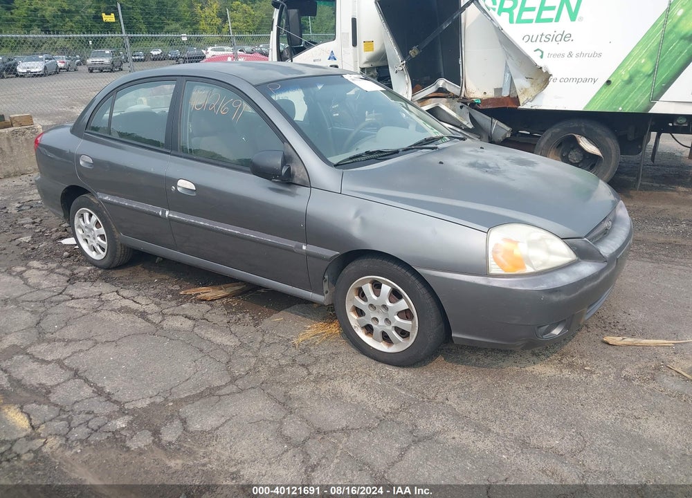 2003 KIA RIO VIN: KNADC125136246092