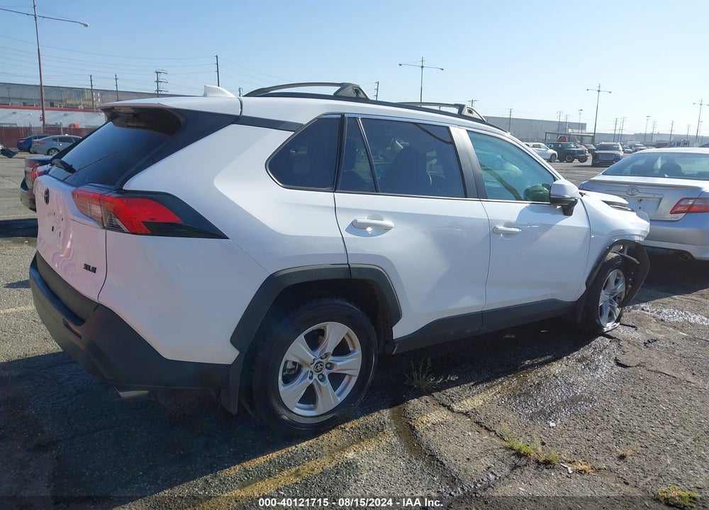 2021 TOYOTA RAV4 XLE VIN: 2T3W1RFV6MW153384